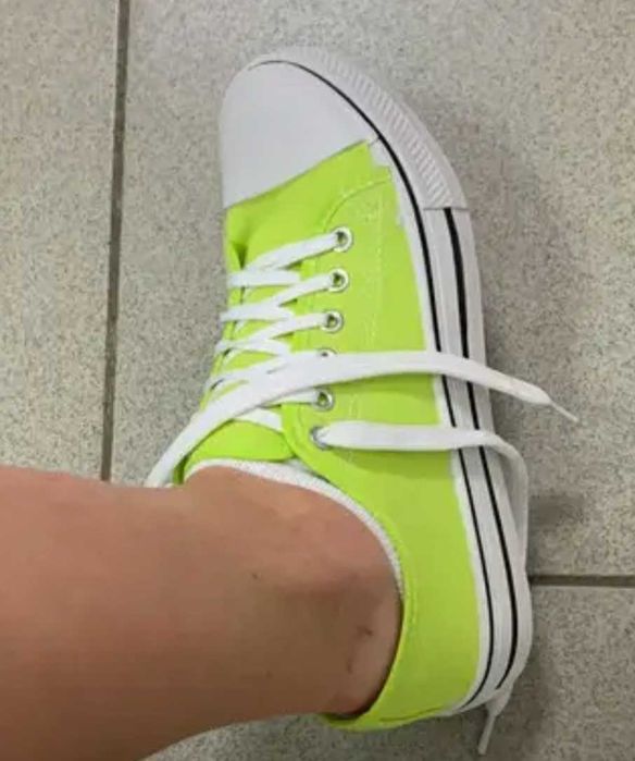 Кеды новые стильные