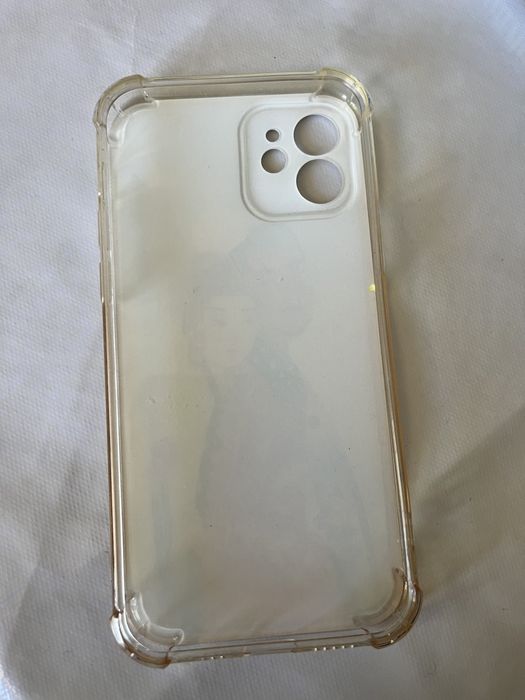 Продам чехол на айфон 12