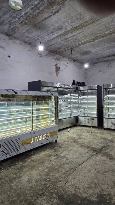 Витрина холодильник