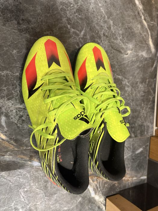 Футболни обувки adidas messi