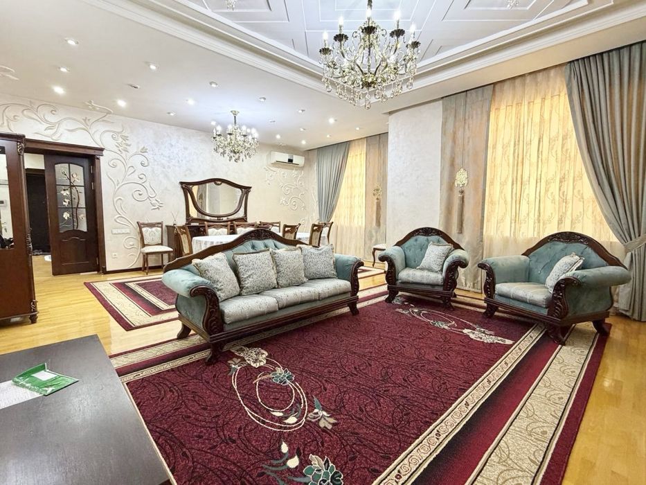 Сдается в аренду 4 комнатная квартира 180 м.кв в элитном доме "Габус".