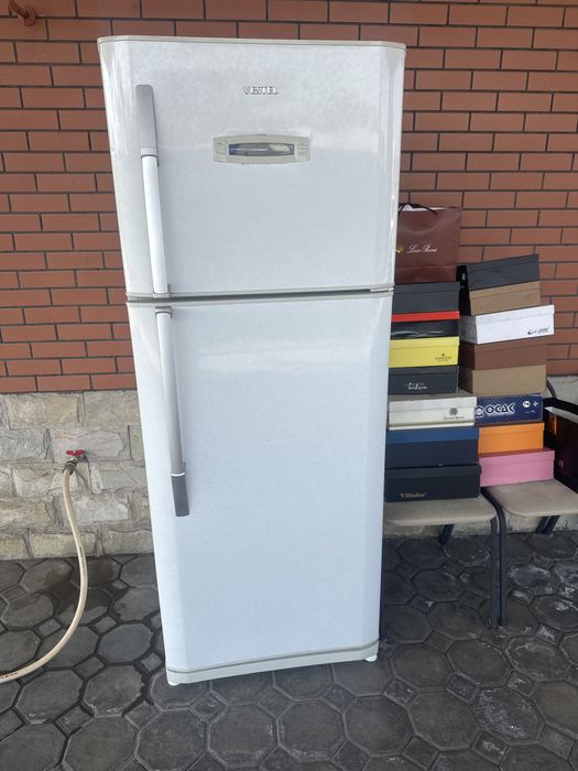Продам холодильник б/у в рабочем состоянии