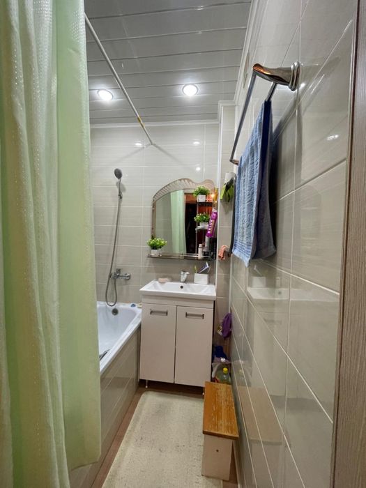 Двухкомнатная район Азии