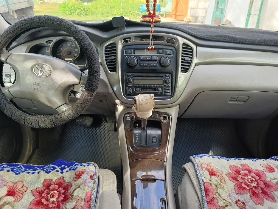 Продам автомобиль TOYOTA HIGHLANDER