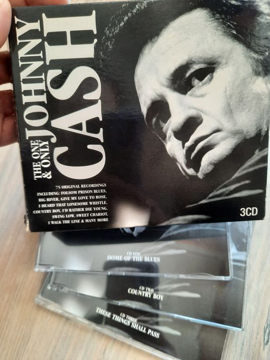 CD музика/коледни песни/латино/денс/диск