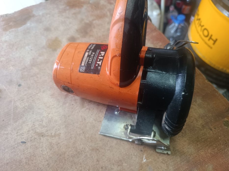 Продам электро инструменты