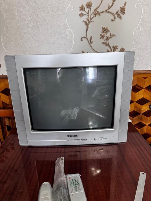 Телевизор Elenberg