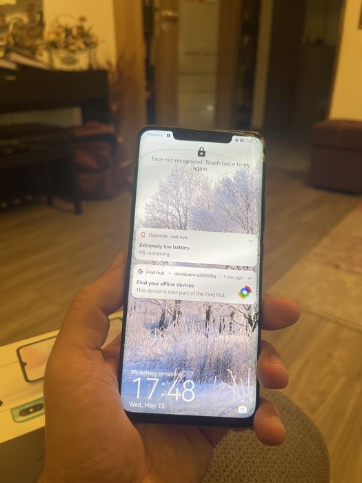 Vand telefon Huawei Mate 20 Pro