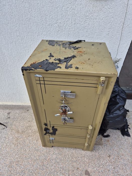 Seif cu 3 chei 4 balamale