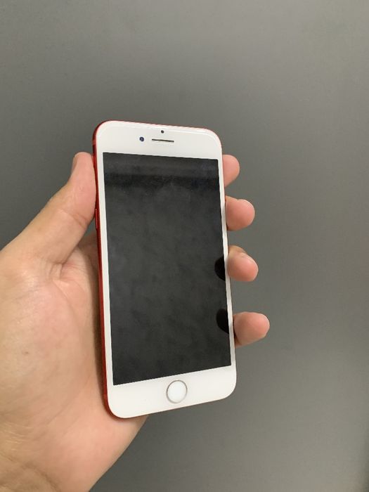 IPhone 7 red 128 gb