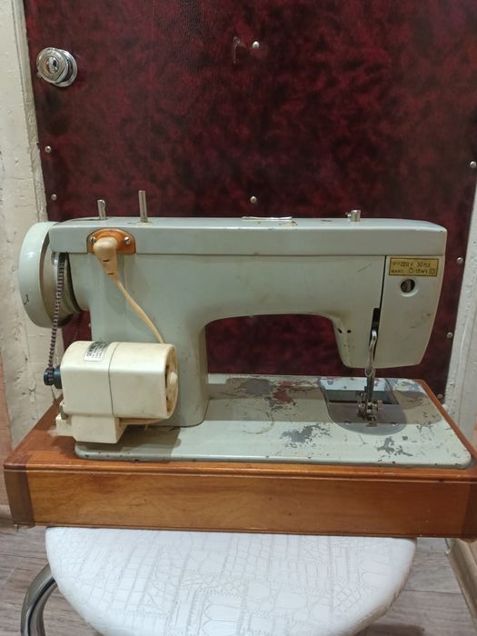 Продам.машынки..