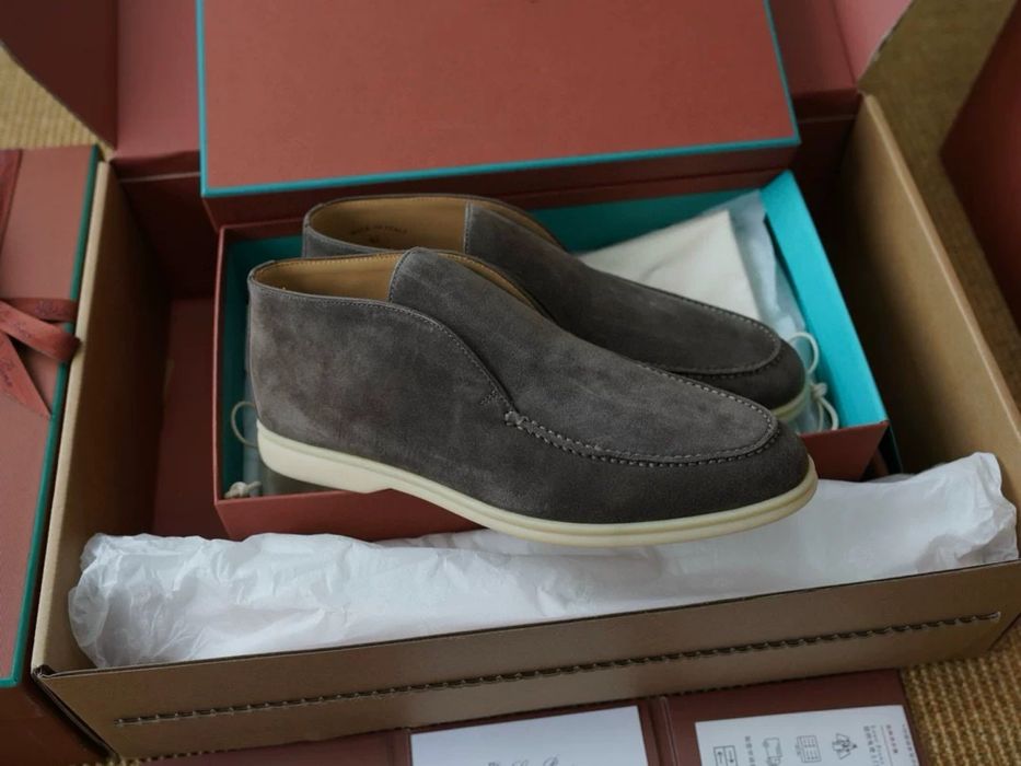 Loro piana Open walk