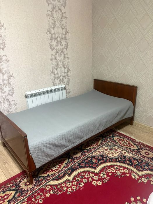 5000. Продается кровати в хорошем состоянии   2штуки  с матрасом