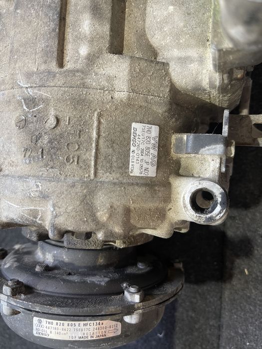 Compresor Ac / Clima VW Transporter / Touareg cod oem 7H0820805E