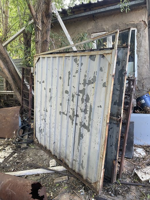 Продам варота 165х165 2 шт