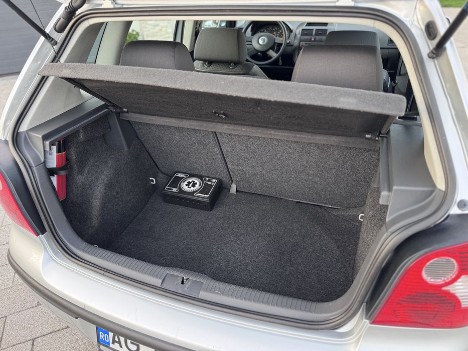 VW Polo 1.2 12v Benzina 2003 AC,Servo directie,Proprietar!