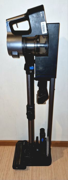 Верткална акумулаторна прахосмукачка Grundig VCP8931