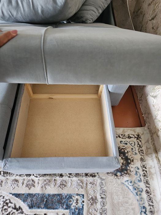 Продам диван !!!