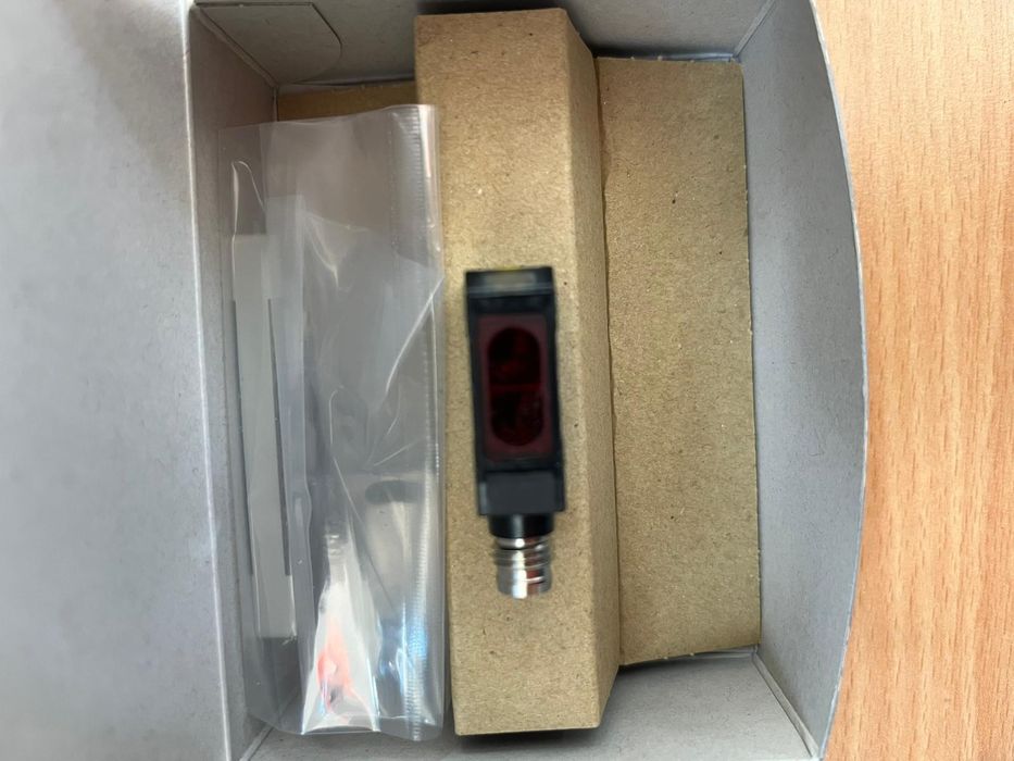 Senzor fotoelectric retroreflexiv WL150-P430