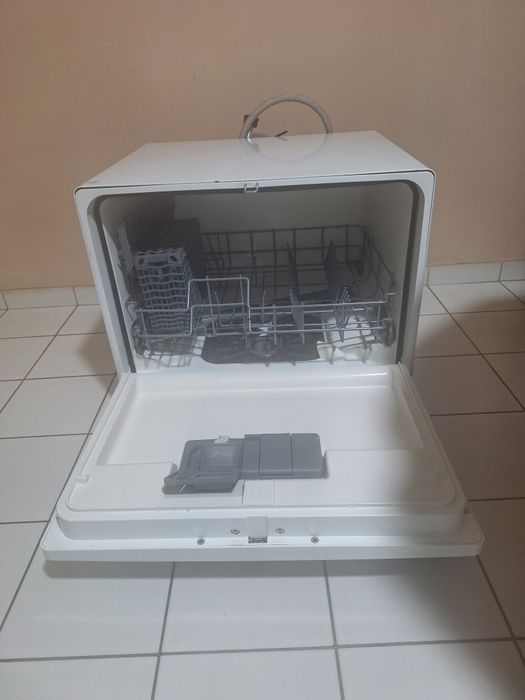 Съдомиялна Electrolux ESF 2450W