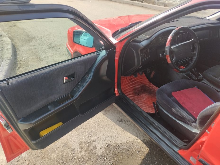 Продам Ауди 80 б4 2 инжектор