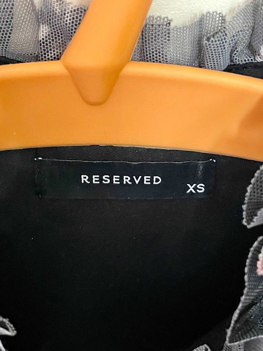 продам черное платье из reserved