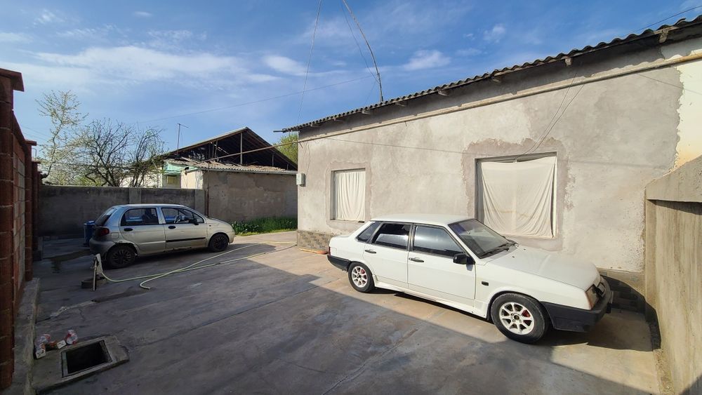 Uy Hovli 6 sotik 5honali