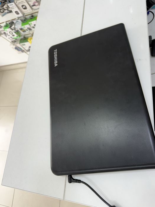 Noutbook toshiba pentium