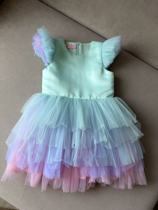 Продам детское нарядное платье