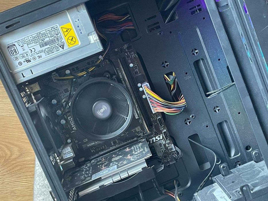 Настолен Конюрър за офис работа