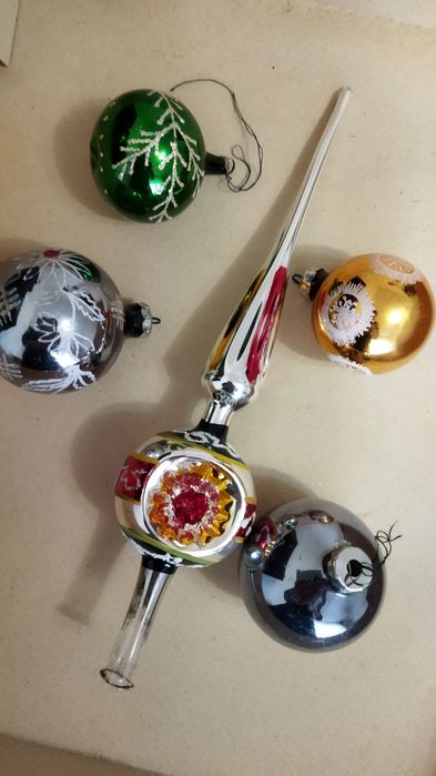 Ёлочные игрушки..