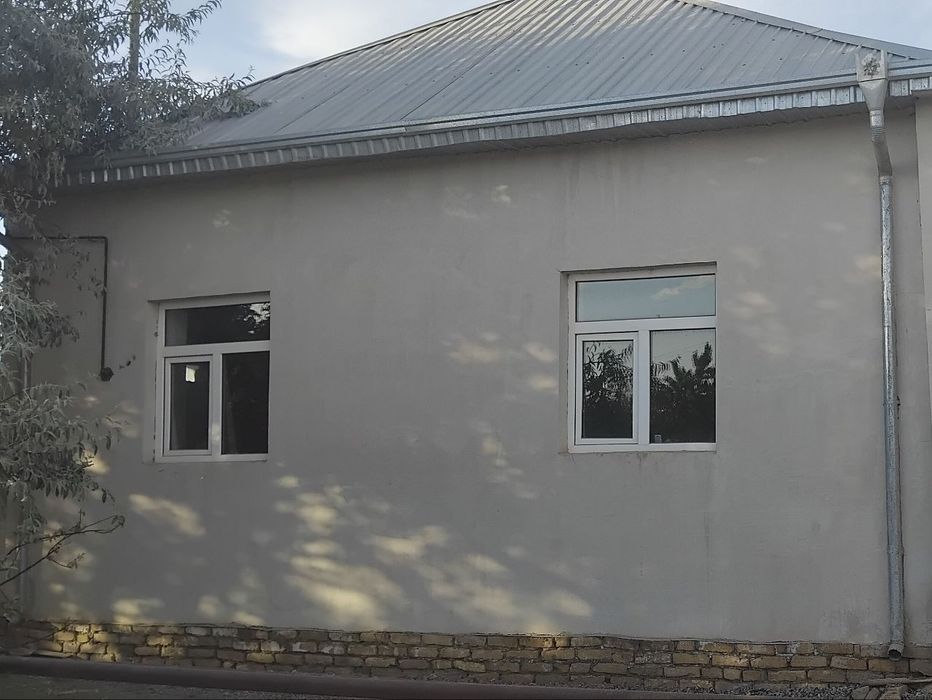 Турар жой сотилади. 4 сотикда 3 хона. 395 млн сум