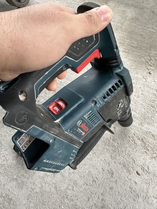 Bosch GBH 18V-26F с проблем
