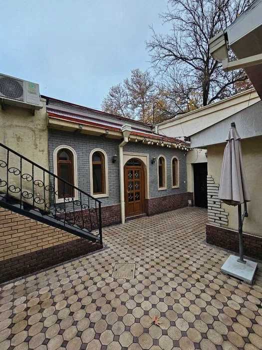 Сдаётся часть помещения в центре Самарканда!