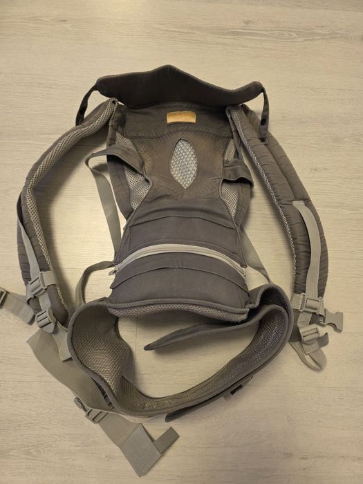 Marsupiu ergonomic cu sezut