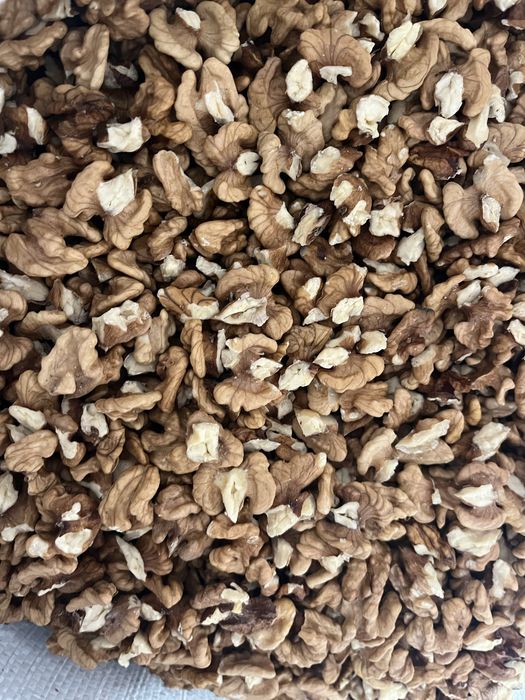 Se vinde miez de nuca