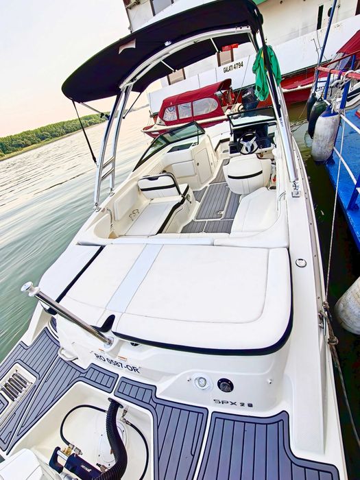 barca searay 210 spx  2022