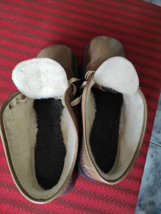 Ghete din piele 100% naturala, îmblănite pentru sezonul rece. Nr. 42