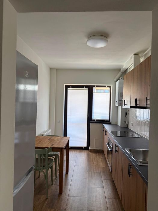 Apartament doua camere, decomandat 54 mp., loc de parcare cu CF, str.  Stejarului, Floresti