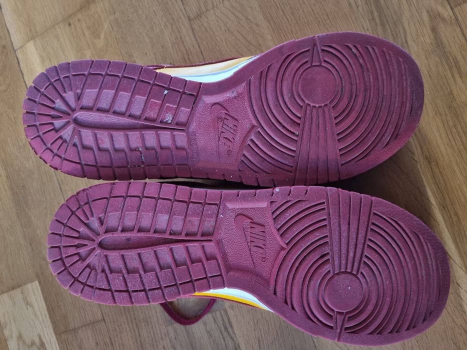 Adidasi nike dunk low retro