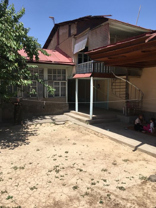 Продаётся участок 5,2 сотки с огромными огородами!