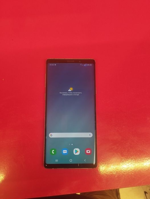 Продаётся телефон Samsung not 9в в хорошем состояние
