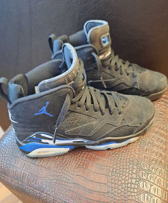 Jordan сникърси 37,5 номер
