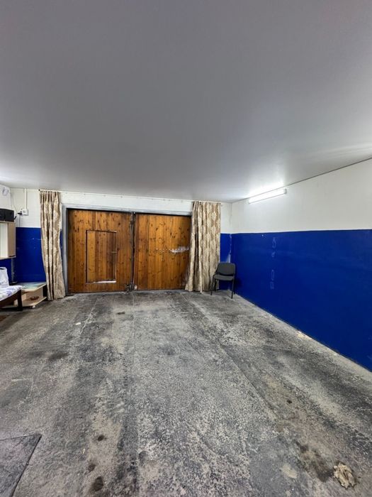 Продам большой гараж в спальном районе