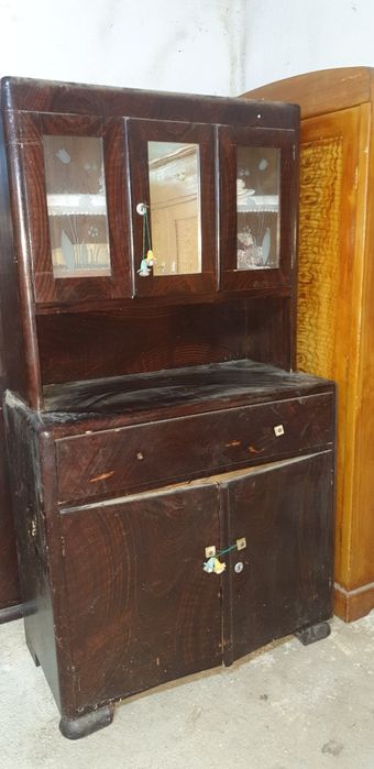 Vand mobila veche de epoca