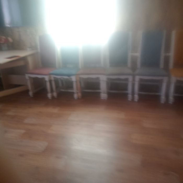 Продам хорошие стулья