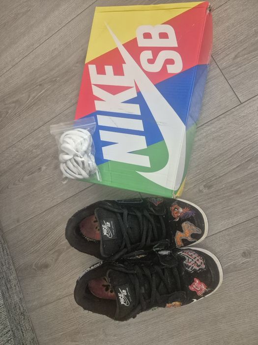 Nike sb Dunk x NECKFACE