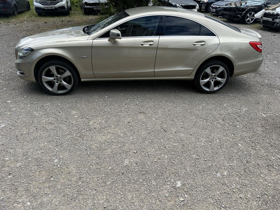 Mercedes CLS350 W218 Airmatic full led на части