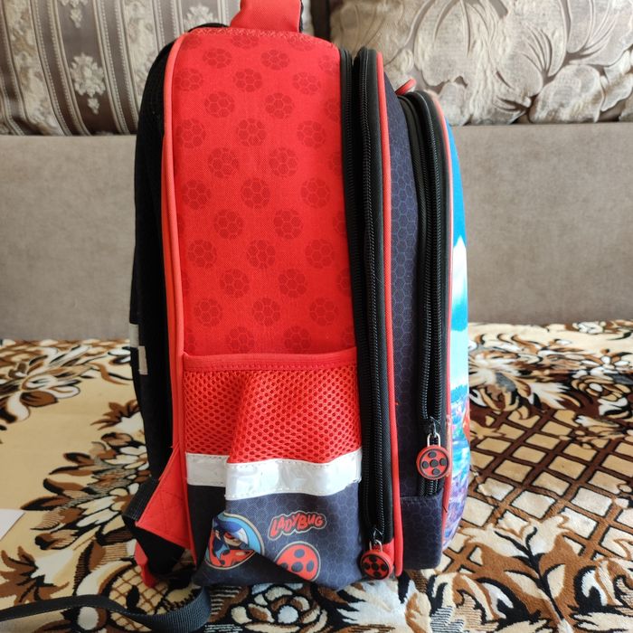 Продаю школьный рюкзак