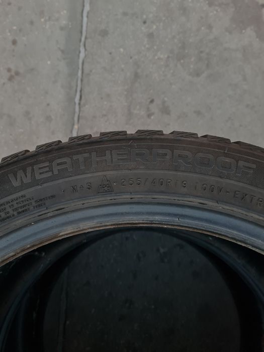 Всесезонни гуми 2 броя NOKIAN WeatherProof 255 40 R19 дот 3718